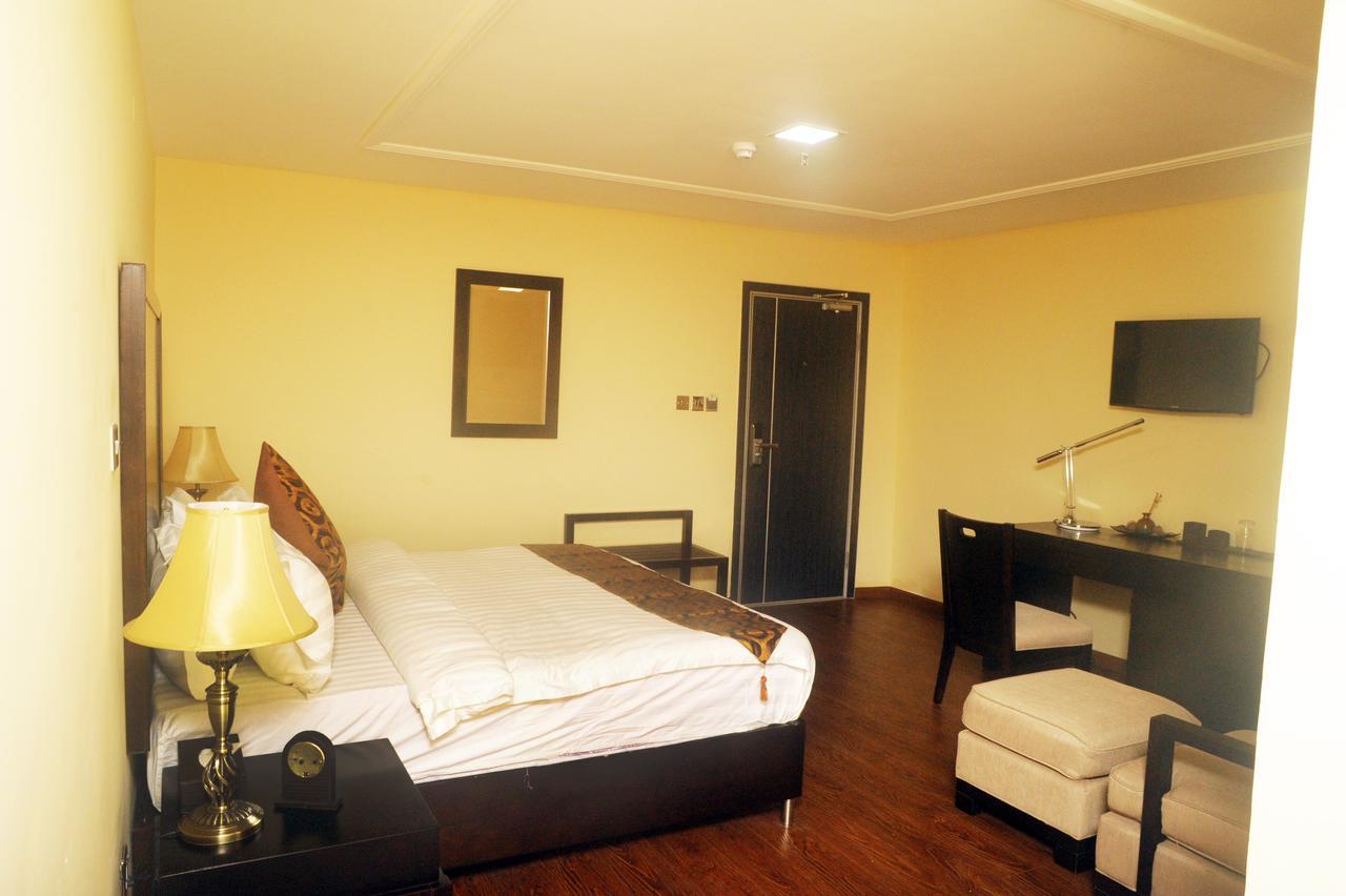 Hotel H210 Aliayabiagba Zewnętrze zdjęcie