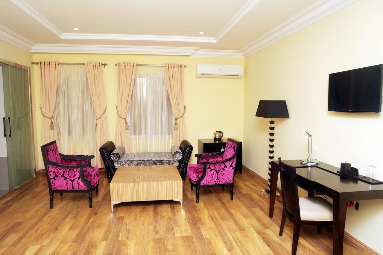 Hotel H210 Aliayabiagba Zewnętrze zdjęcie