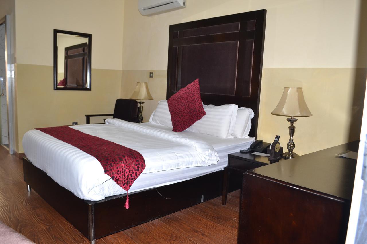 Hotel H210 Aliayabiagba Zewnętrze zdjęcie